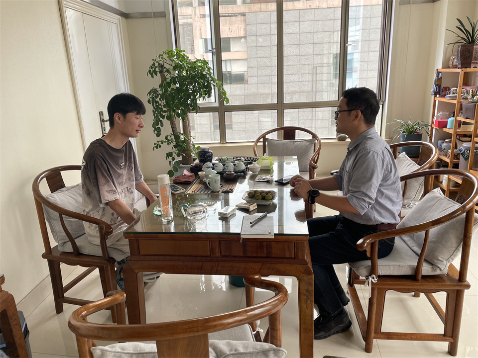 黨委委員 黃慧 镕灝實(shí)業(yè).jpg